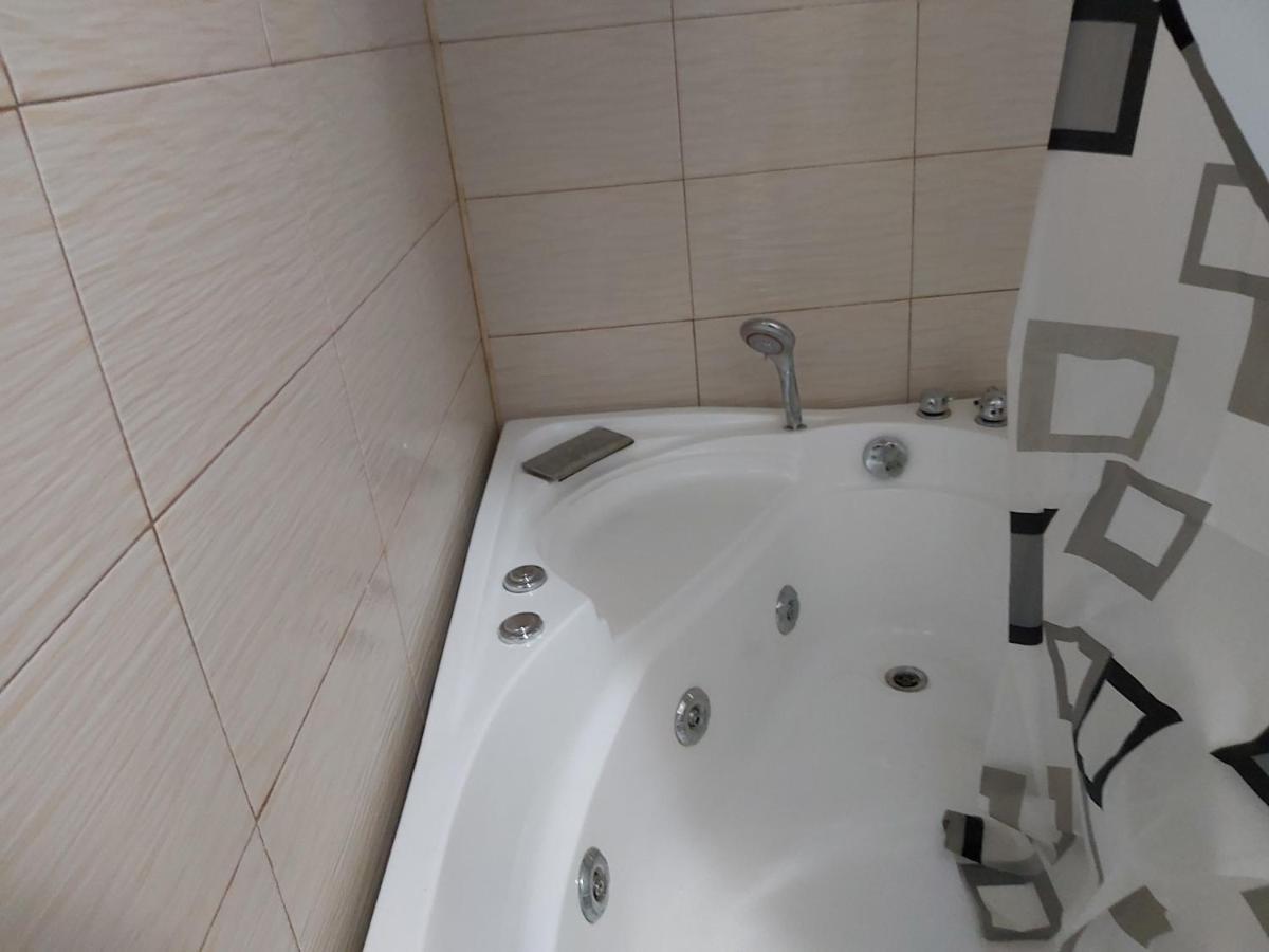 Hotel Turist ريشيتسا المظهر الخارجي الصورة