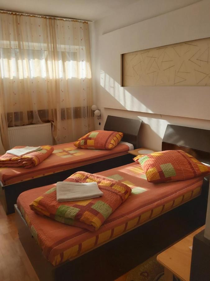 Hotel Turist ريشيتسا المظهر الخارجي الصورة