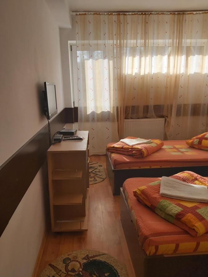 Hotel Turist ريشيتسا المظهر الخارجي الصورة