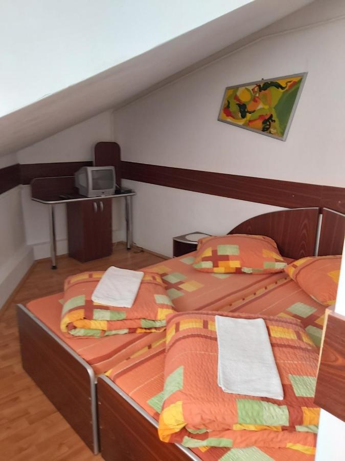 Hotel Turist ريشيتسا المظهر الخارجي الصورة