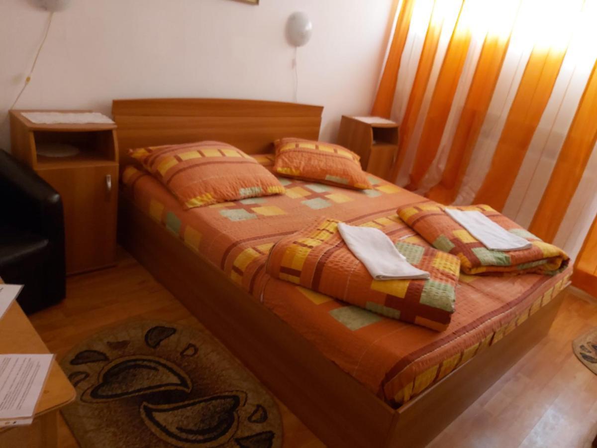 Hotel Turist ريشيتسا المظهر الخارجي الصورة
