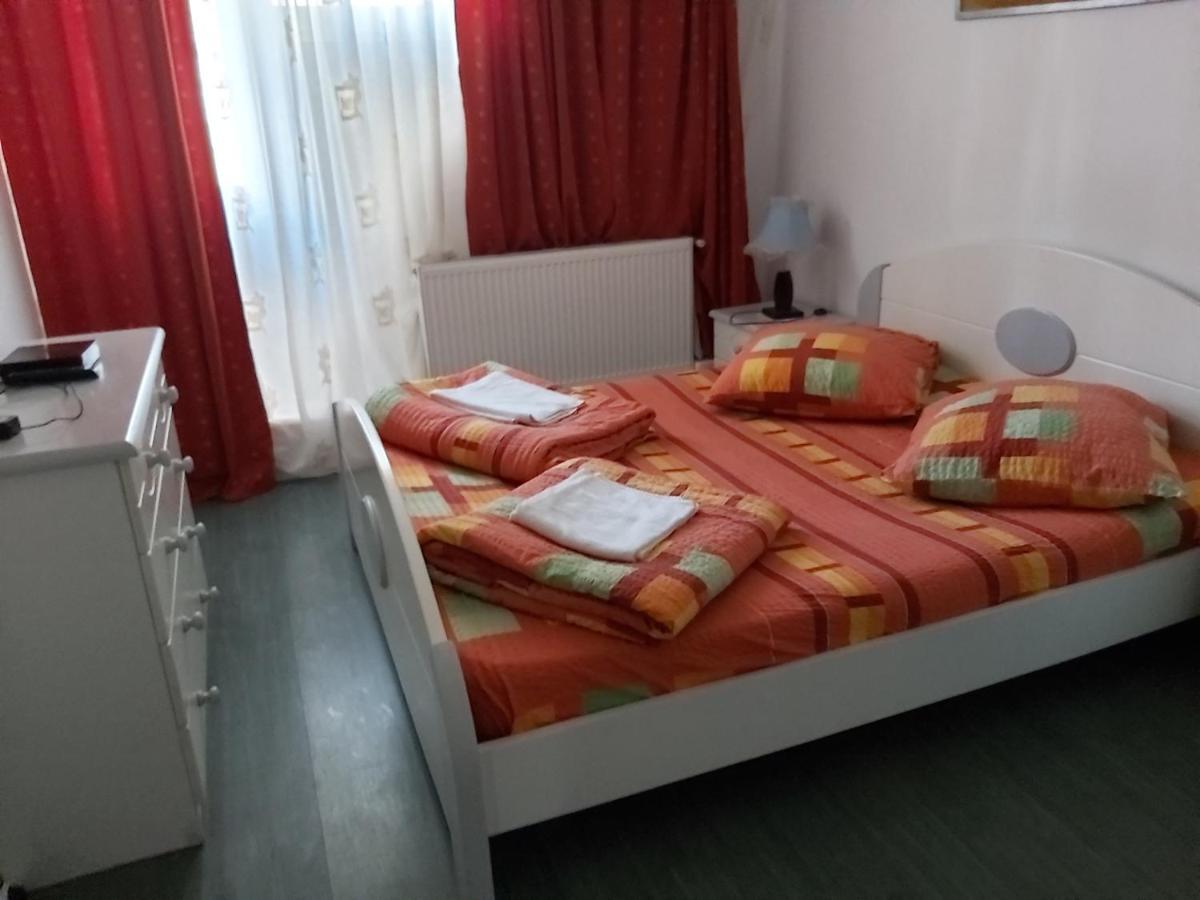 Hotel Turist ريشيتسا المظهر الخارجي الصورة